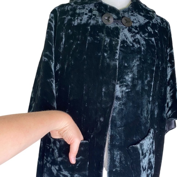 Vintage Velvet Black Cape OSFM Excellent Condition - Picture 14 of 15